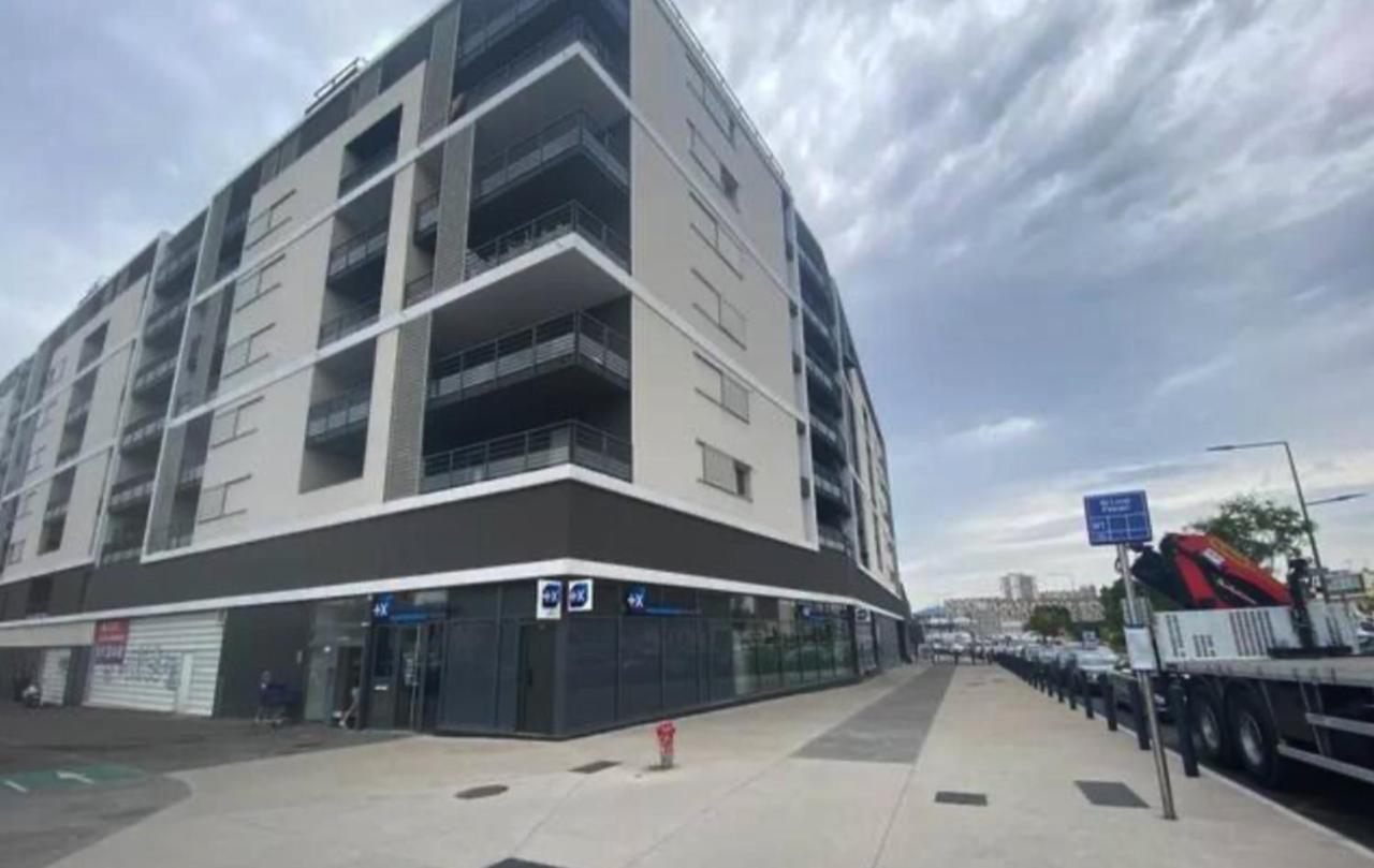 Appartement Spacieux Avec Grande Terrasse 马赛 外观 照片
